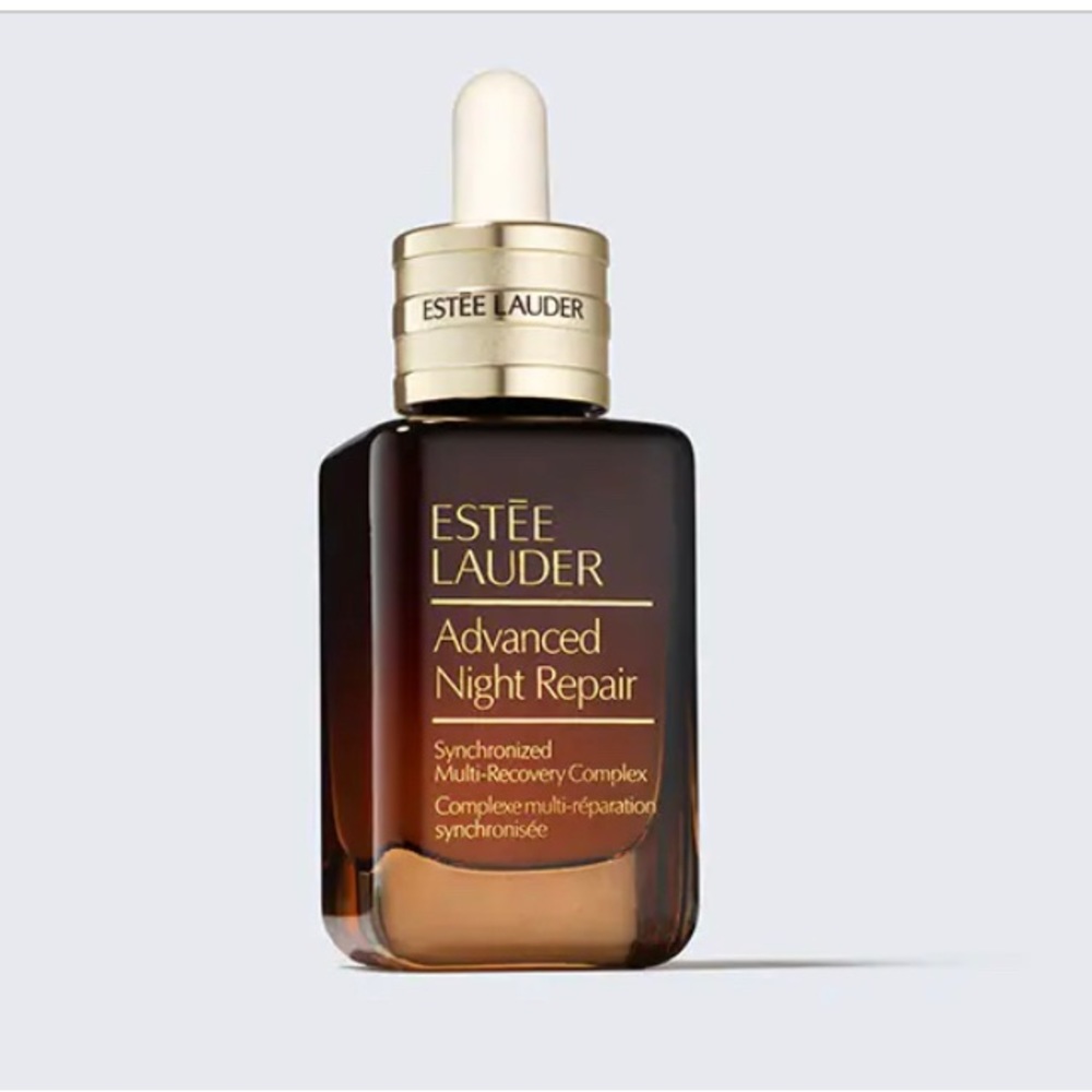 Estée Lauder Advanced Night Repair Serum
Synchronized Multi-Recovery Complex NEW